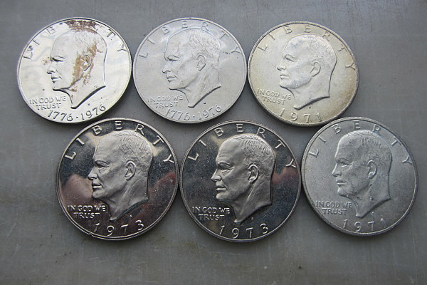Ike-Large-Dollar-Coin-Bags-From-Cash-Vault